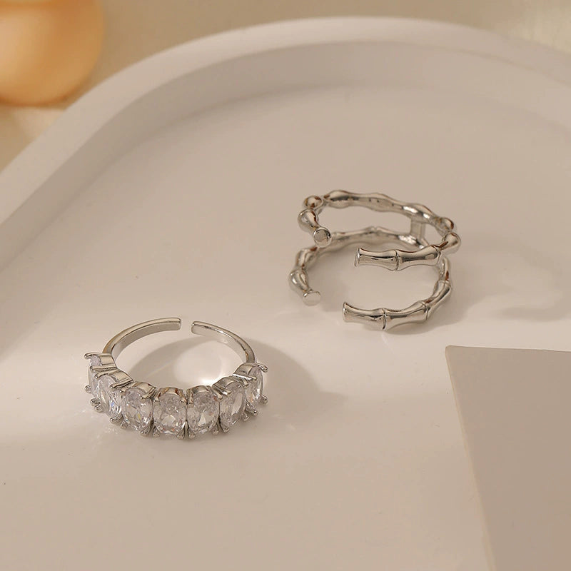 Ensemble de bagues empilables en bambou argenté et cristal ovale | Ajustable