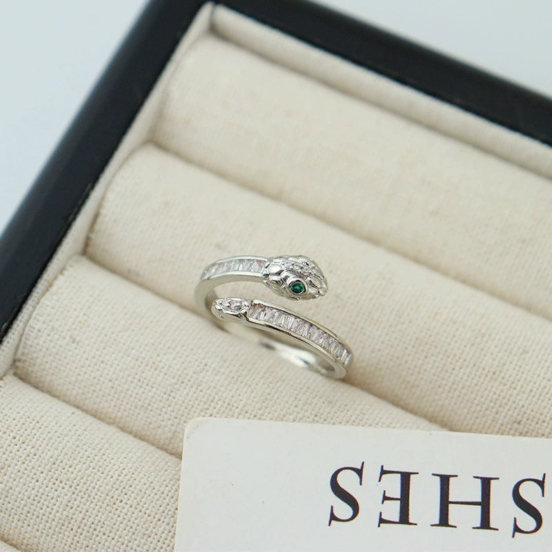 Bague serpent en cristal argenté | Zirconium baguette