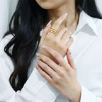 Bague ajustable triple rangée de cristaux en bambou | Bague empilable dorée 