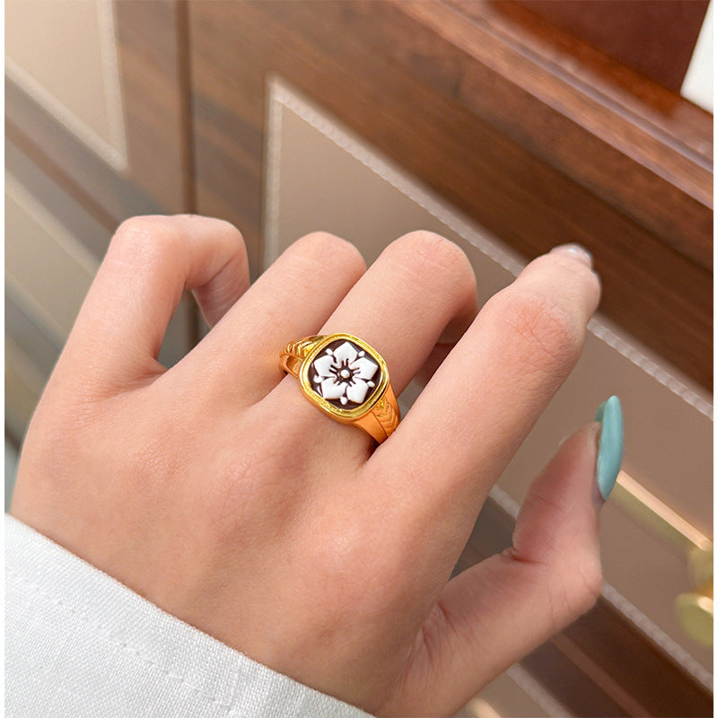 Bague chevalière camée floral style vintage | Or ajustable