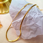 Collier classique à chevrons en maille serpent | Acier titane étanche 