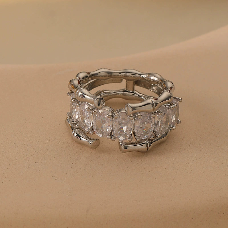 Ensemble de bagues empilables en bambou argenté et cristal ovale | Ajustable