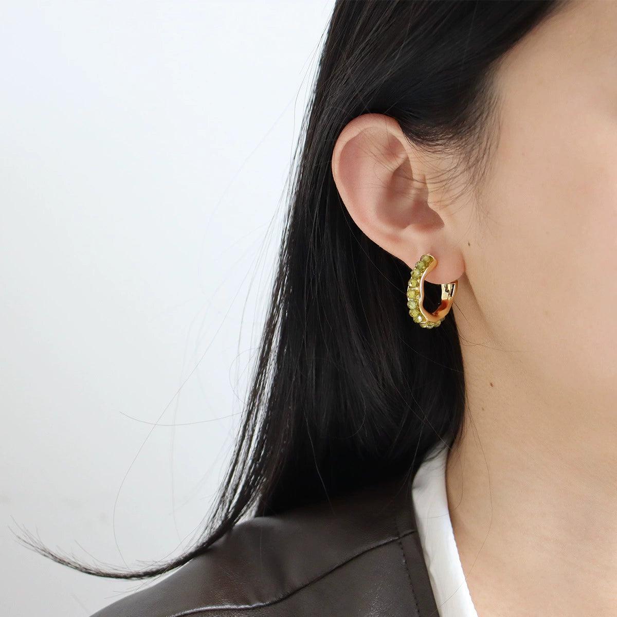 Boucles d'oreilles créoles vintage à perles | Vert, violet et noir