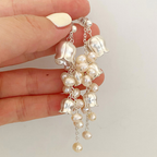 Boucles d'oreilles asymétriques en perles de muguet 